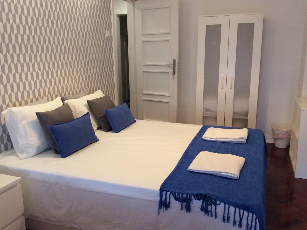 4U Lisbon IV Guesthouse Airport Buitenkant foto