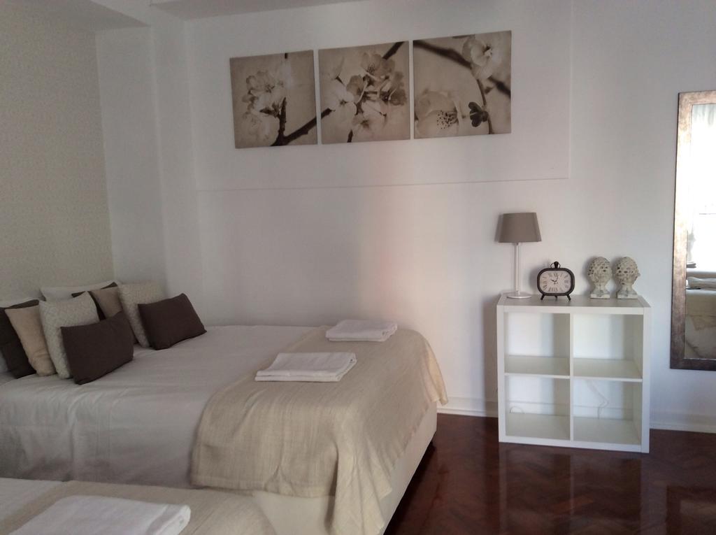 4U Lisbon IV Guesthouse Airport Buitenkant foto