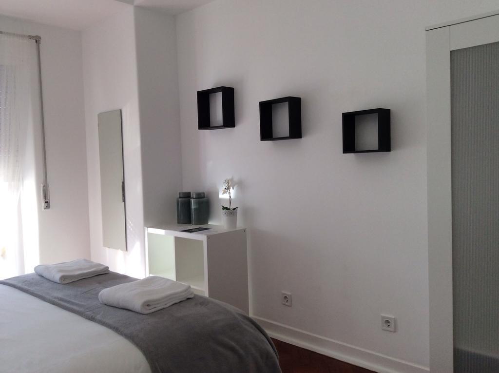 4U Lisbon IV Guesthouse Airport Buitenkant foto