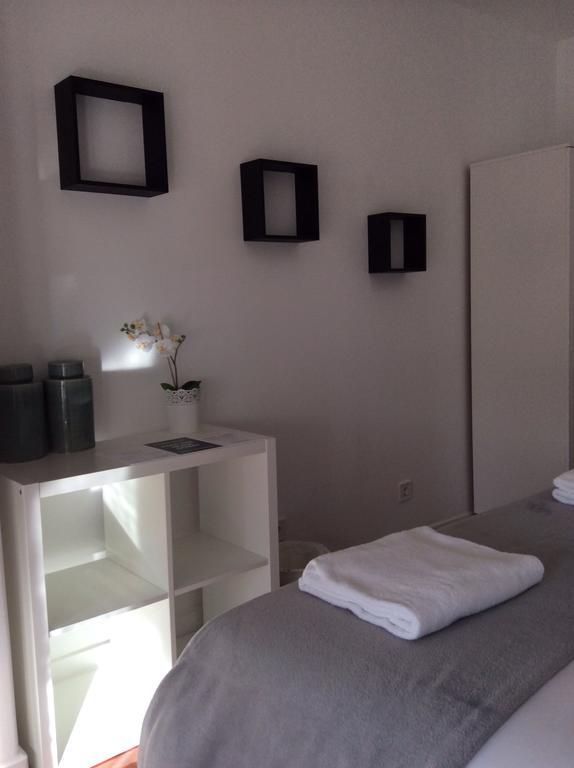 4U Lisbon IV Guesthouse Airport Buitenkant foto