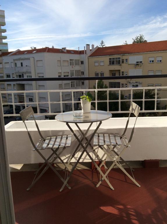 4U Lisbon IV Guesthouse Airport Buitenkant foto