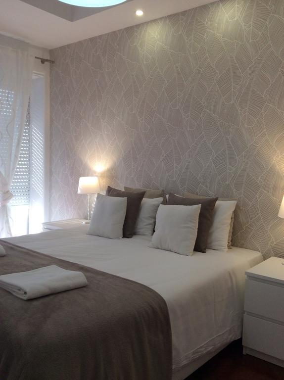 4U Lisbon IV Guesthouse Airport Buitenkant foto