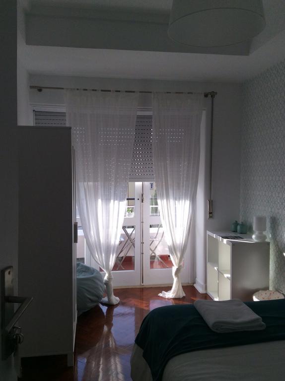 4U Lisbon IV Guesthouse Airport Buitenkant foto