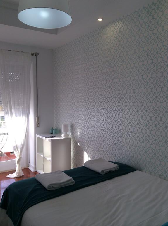 4U Lisbon IV Guesthouse Airport Buitenkant foto