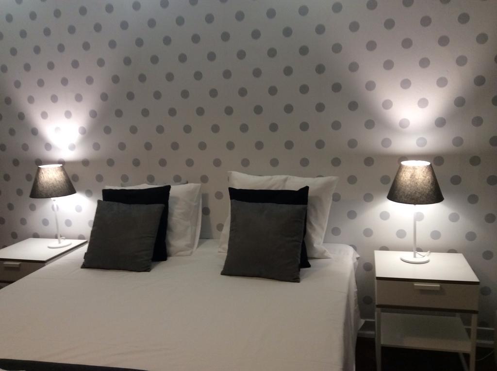4U Lisbon IV Guesthouse Airport Buitenkant foto