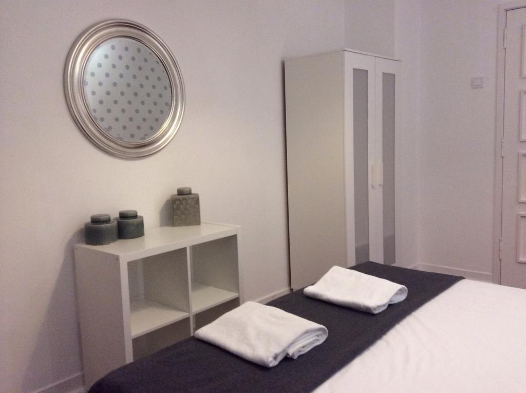 4U Lisbon IV Guesthouse Airport Buitenkant foto